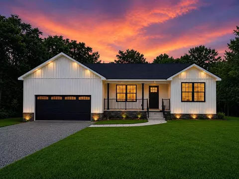 2060 Lockhart Town Rd, Tracy City, TN 37387