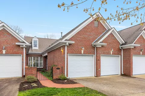 21 Oliver Ct, Signal Mountain, TN 37377