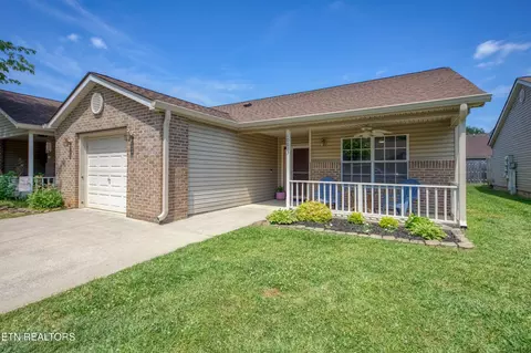 10013 Gate Post Way, Knoxville, TN 37931