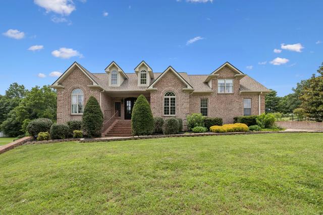 1027 Nina Dr, Springfield, TN 37172