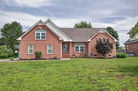 518 Redstone Dr, Gallatin, TN 37066