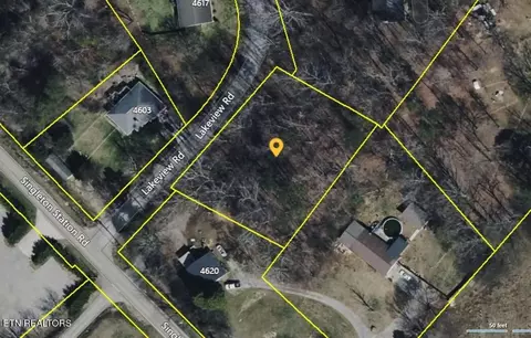 4608 Lakeview Rd, Louisville, TN 37777
