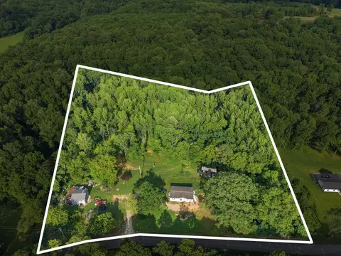 1098 Ewing Albright Rd, Ashland City, TN 37015
