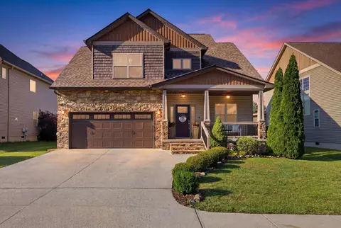 8570 Maple Valley Dr, Chattanooga, TN 37421
