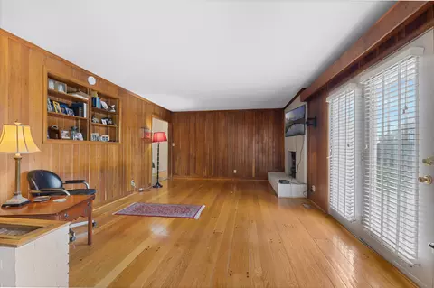 Living - 5528 Highway 76 E, Springfield, TN 37172 photo 3 of 4
