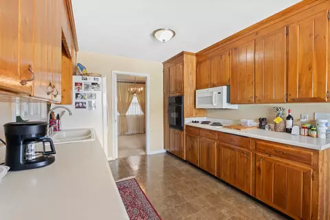 Kitchen - 5528 Highway 76 E, Springfield, TN 37172 photo 1 of 3