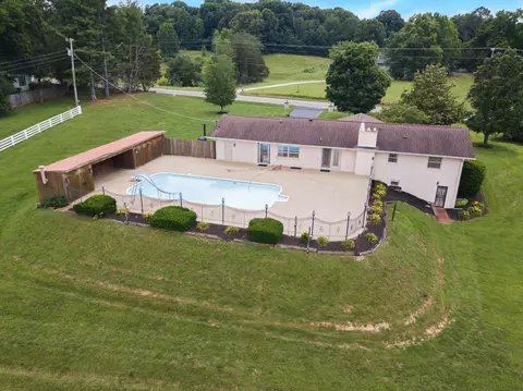 Exterior - 5528 Highway 76 E, Springfield, TN 37172 photo 3 of 6