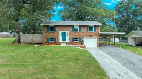 6035 Porter Dr, Harrison, TN 37341