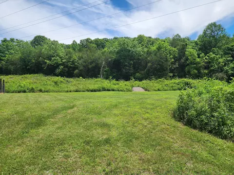 1 Love Hollow Rd, Hartsville, TN 37074