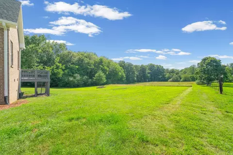 Exterior - 4940 Marion Rd, Cunningham, TN 37052 photo 9 of 13