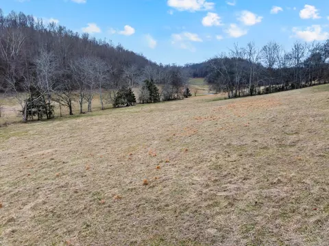4 Normandy Rd # B, Normandy, TN 37360 photo 3