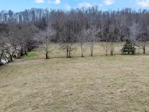4 Normandy Rd # B, Normandy, TN 37360