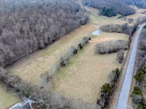 4 Normandy Rd # B, Normandy, TN 37360 photo 9