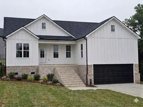 1025 Northside Dr, Dickson, TN 37055