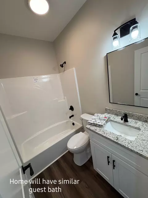 Bath - 1025 Northside Dr, Dickson, TN 37055 photo 1 of 2