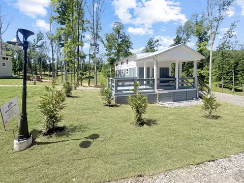 123 Pine Grove Ln, Dover, TN 37058