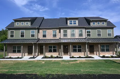 135 Ace Ave, Smyrna, TN 37167