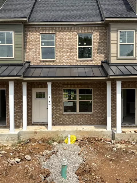 135 Ace Ave, Smyrna, TN 37167