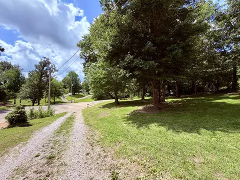 135 Spring Rd, Morrison, TN 37357 photo 3