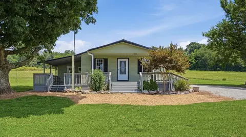 840 Crawford Ln, Belvidere, TN 37306