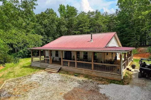 211 Arizona Ln, Walling, TN 38587