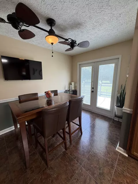 Dining - 67 Eldon Dr, Manchester, TN 37355 photo 3 of 3