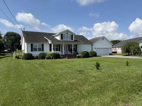 Exterior - 67 Eldon Dr, Manchester, TN 37355 photo 5 of 10