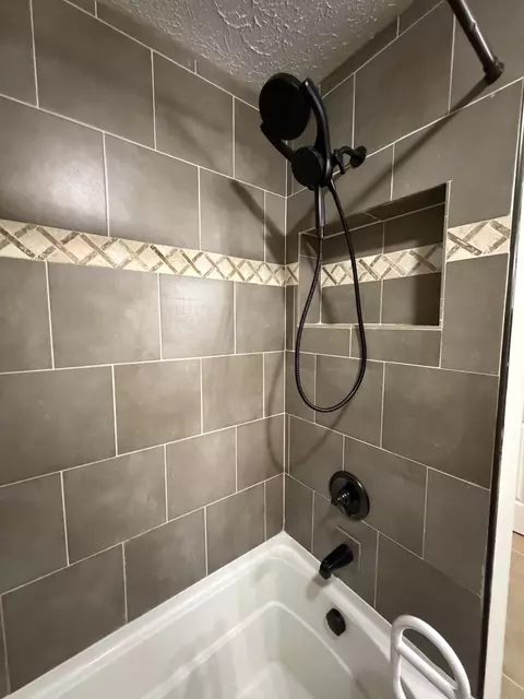 Bath - 67 Eldon Dr, Manchester, TN 37355 photo 4 of 6