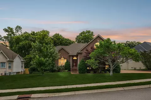 2010 Raven Xing, Mount Juliet, TN 37122