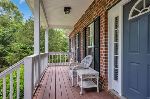 Exterior - 1217 Nelson Rd, Dickson, TN 37055 photo 5 of 14