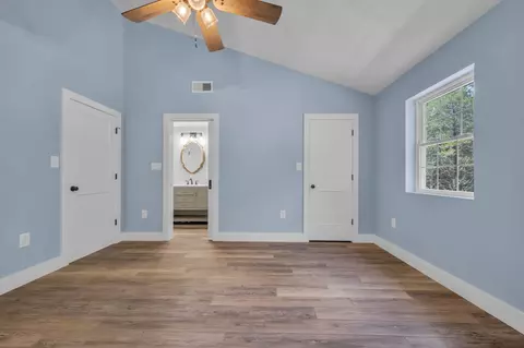 Bedroom - 1217 Nelson Rd, Dickson, TN 37055 photo 3 of 5