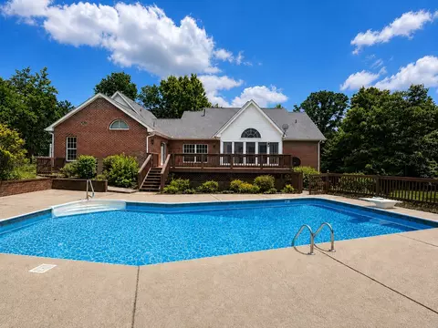 Exterior - 1217 Nelson Rd, Dickson, TN 37055 photo 9 of 14