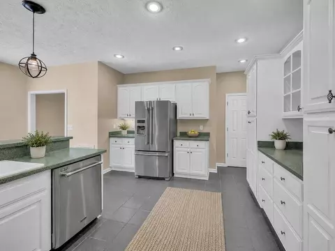 Kitchen - 1217 Nelson Rd, Dickson, TN 37055 photo 5 of 7