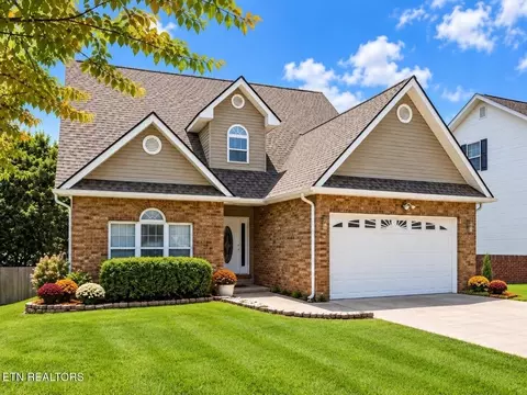 242 Fyke Dr, Athens, TN 37303