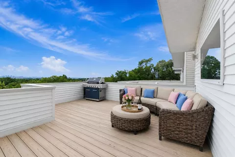 200 Sunset Dr # D, Nashville, TN 37207
