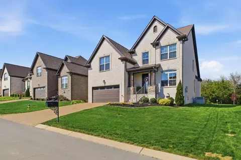 706 Brooke Cv, Mount Juliet, TN 37122
