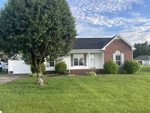 4010 Fleetwood Dr, Westmoreland, TN 37186