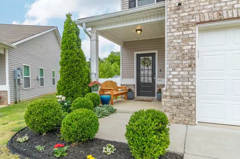 348 Geneva Ln, Columbia, TN 38401