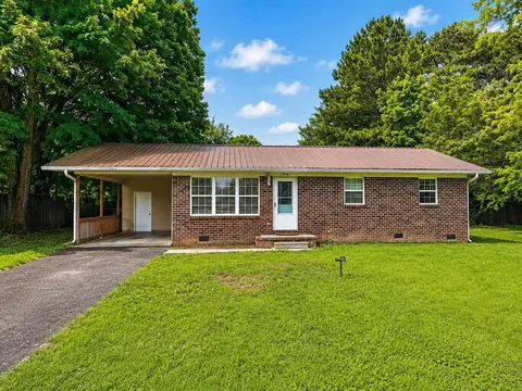 2318 Robin Hood Dr SE, Cleveland, TN 37323