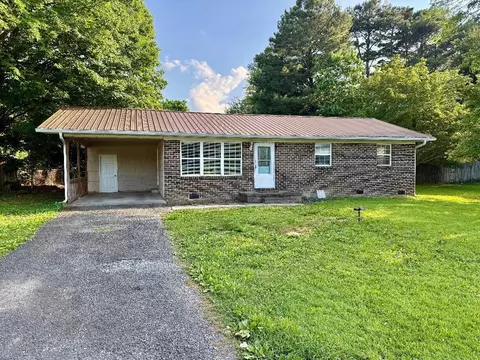 2318 Robin Hood Dr SE, Cleveland, TN 37323