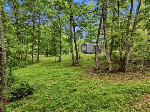739 S Moore Rd, Rising Fawn, GA 30738