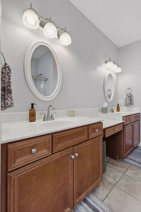 Bath - 120 Ormesby Pl, Franklin, TN 37064 photo 3 of 5