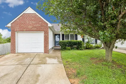 821 Neptune Ct, Smyrna, TN 37167
