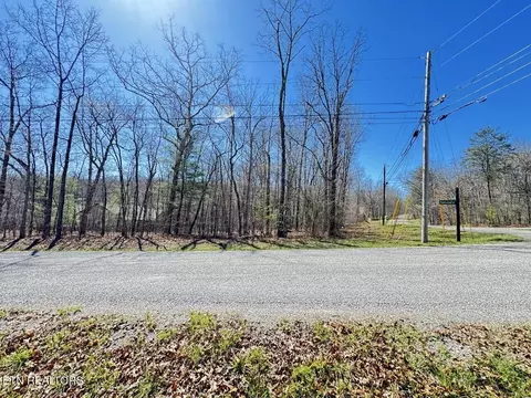 155 Manchester Rd, Crossville, TN 38558