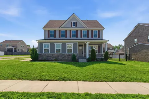 107 Meyrick Dr, Gallatin, TN 37066