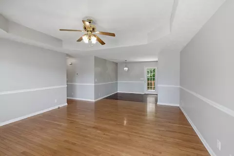 Living - 314 Reeves Ct, Springfield, TN 37172 photo 1 of 3