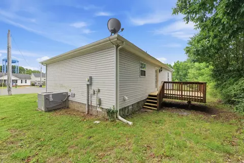 Exterior - 314 Reeves Ct, Springfield, TN 37172 photo 4 of 4