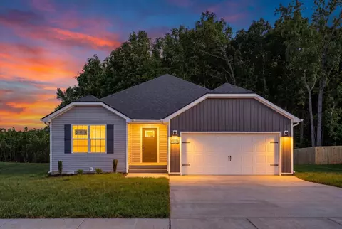325 Tisha Ct, Clarksville, TN 37042