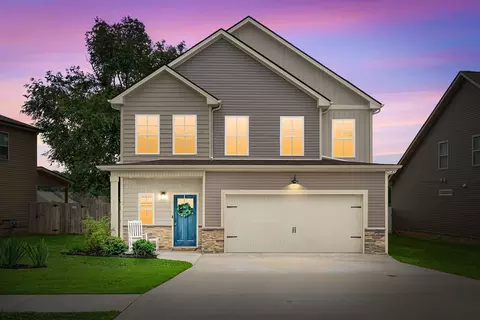 681 Elm St, Clarksville, TN 37040