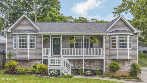 1416 Overton Ln, Knoxville, TN 37923